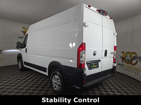 Used 2024 RAM ProMaster 2500 w/ Quick Order Package 22G SLT FWD image 6