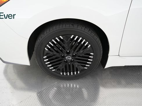 Used 2024 Nissan Leaf SV Plus FWD image 18