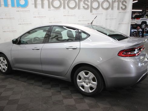 Used 2015 Dodge Dart SE w/ Convenience Group FWD image 3