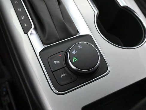 Used 2024 Chevrolet Blazer LT w/ Convenience Package FWD image 20