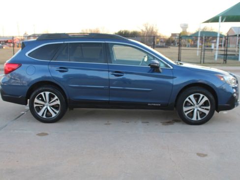 Used 2019 Subaru Outback 2.5i Limited image 8