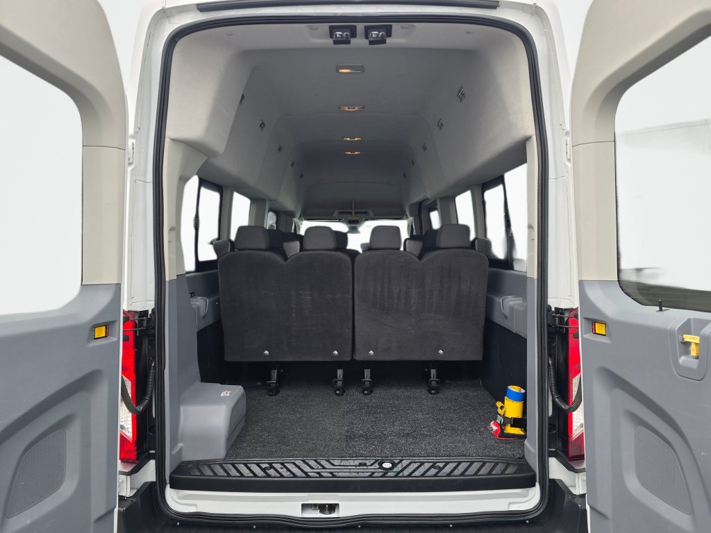 Used 2017 Ford Transit 350 XLT RWD image 17