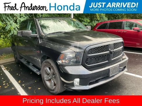 Used 2017 RAM 1500 Express w/ Express Value Package RWD image 1