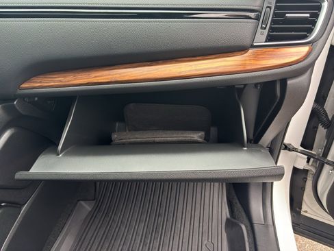 Used 2021 Honda CR-V Touring image 32