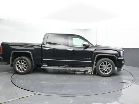 Used 2017 GMC Sierra 1500 Denali AWD/4WD image 4