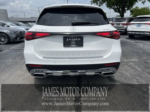 Certified 2025 Mercedes-Benz GLC 300 4MATIC image 8