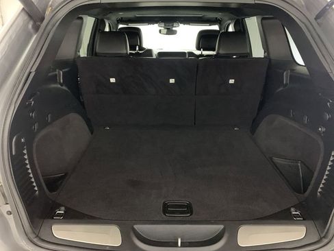 Used 2019 Jeep Grand Cherokee Limited w/ Trailer Tow Group IV AWD/4WD image 27