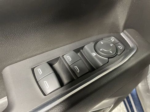 Used 2022 Chevrolet Silverado 1500 LT image 5