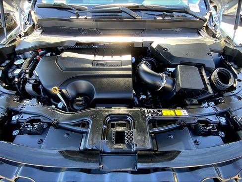 Used 2024 Land Rover Discovery Sport S image 29