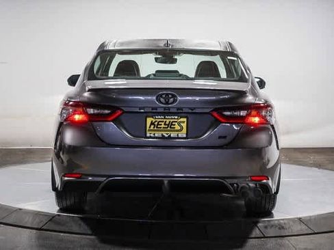 Certified 2023 Toyota Camry SE image 5