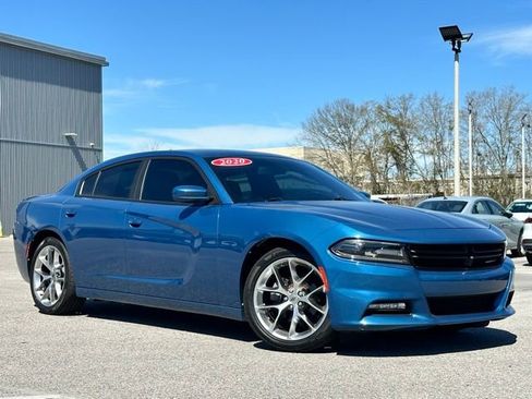 Used 2020 Dodge Charger SXT w/ Plus Group image 1