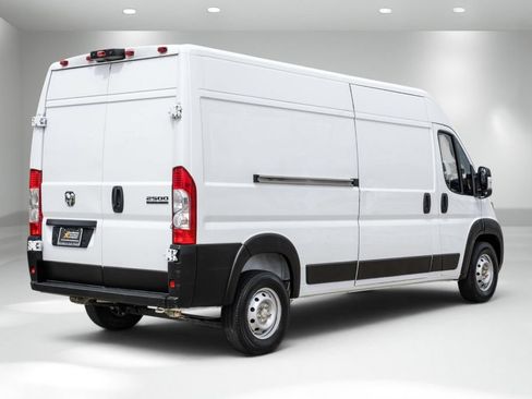 Used 2023 RAM ProMaster 2500 FWD image 6