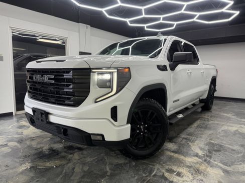 Used 2022 GMC Sierra 1500 Elevation w/ X31 Off-Road Package image 1