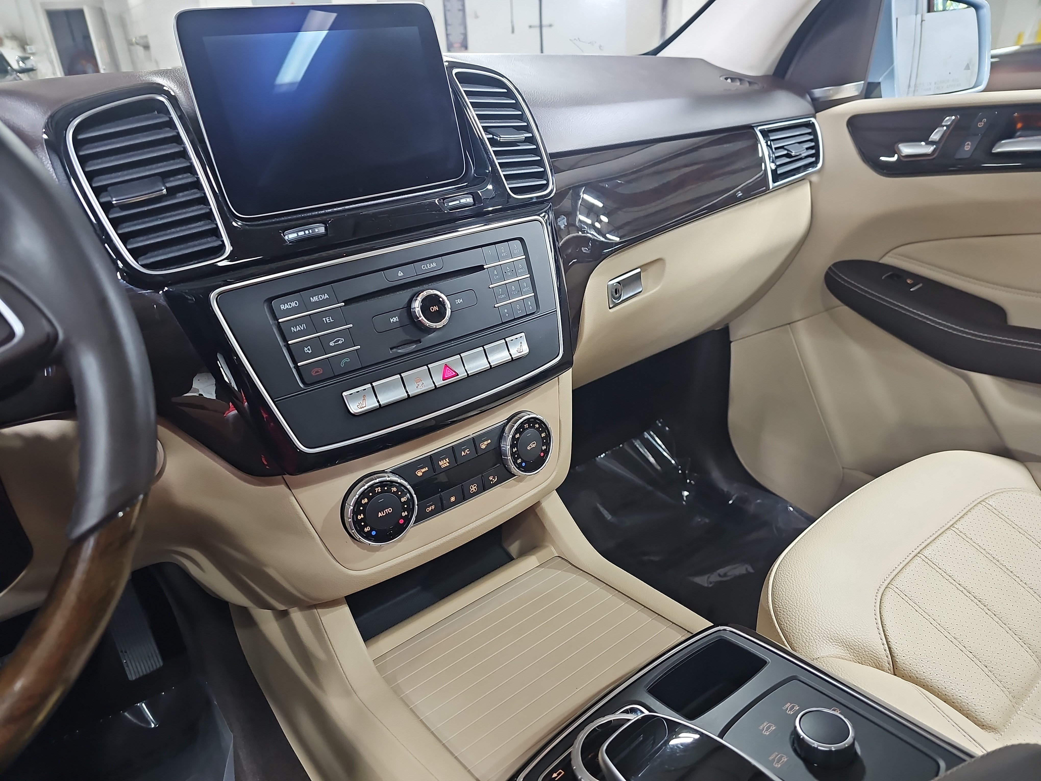 Used 2017 Mercedes-Benz GLE 350 image 21
