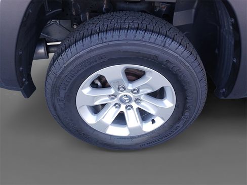 Used 2022 RAM 1500 Laramie image 10