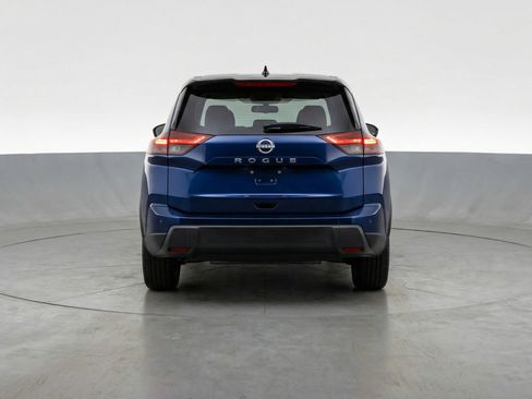 Used 2025 Nissan Rogue SV image 7