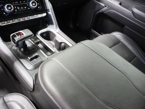 Used 2025 GMC Sierra 1500 Denali w/ Denali Reserve Package image 18