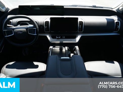 Used 2025 Ford Expedition Active AWD/4WD image 29