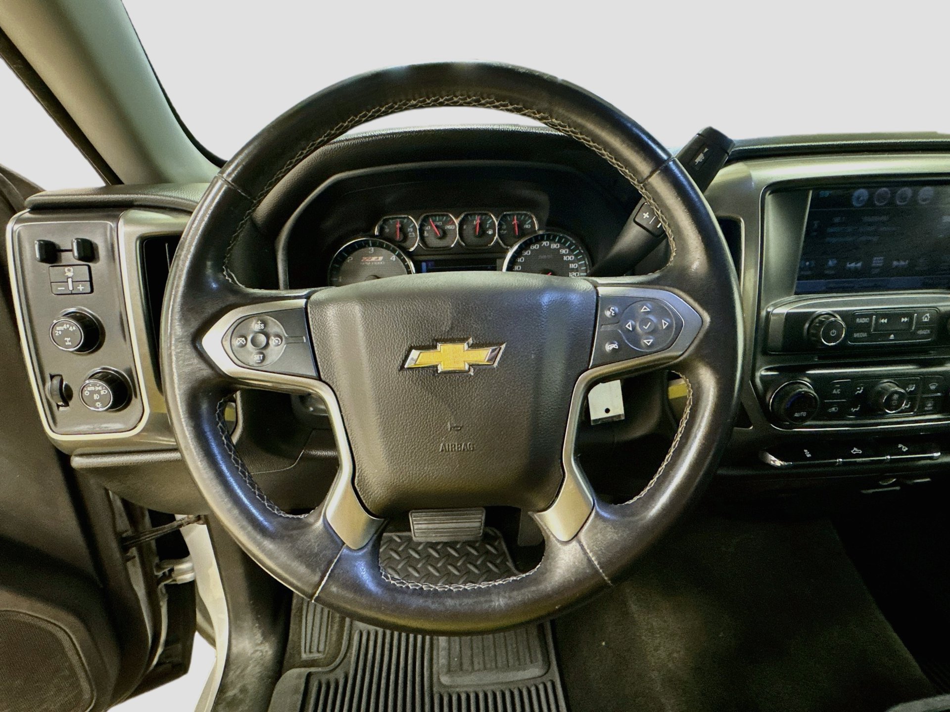 Used 2017 Chevrolet Silverado 1500 LT w/ All Star Edition AWD/4WD image 11