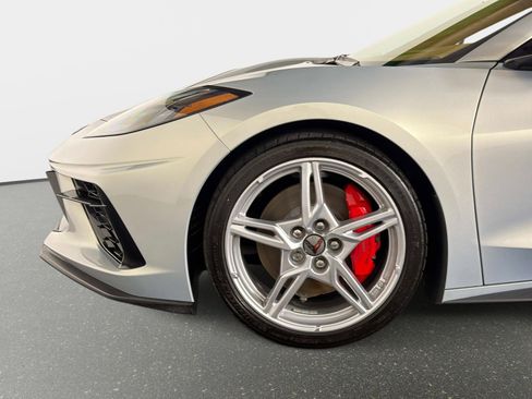 Used 2021 Chevrolet Corvette Stingray Premium Cpe w/ Z51 Performance Package RWD image 13