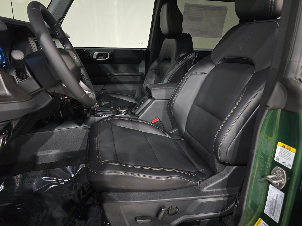 New 2025 Ford Bronco Badlands w/ Sasquatch Package AWD/4WD image 18
