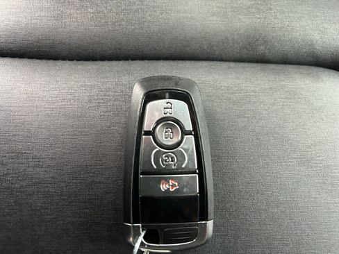 Used 2025 Ford Bronco Badlands AWD/4WD image 34