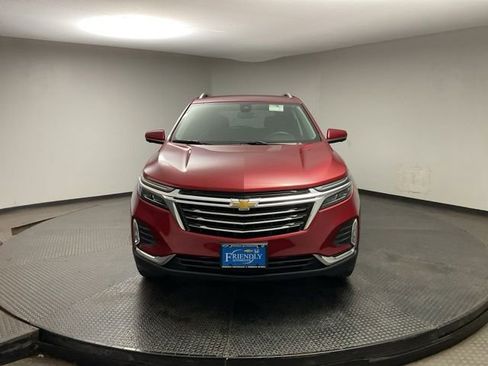 Used 2022 Chevrolet Equinox Premier AWD/4WD image 2