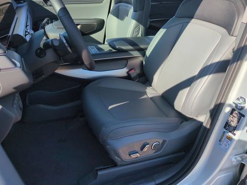 New 2026 Kia EV9 Light RWD image 18