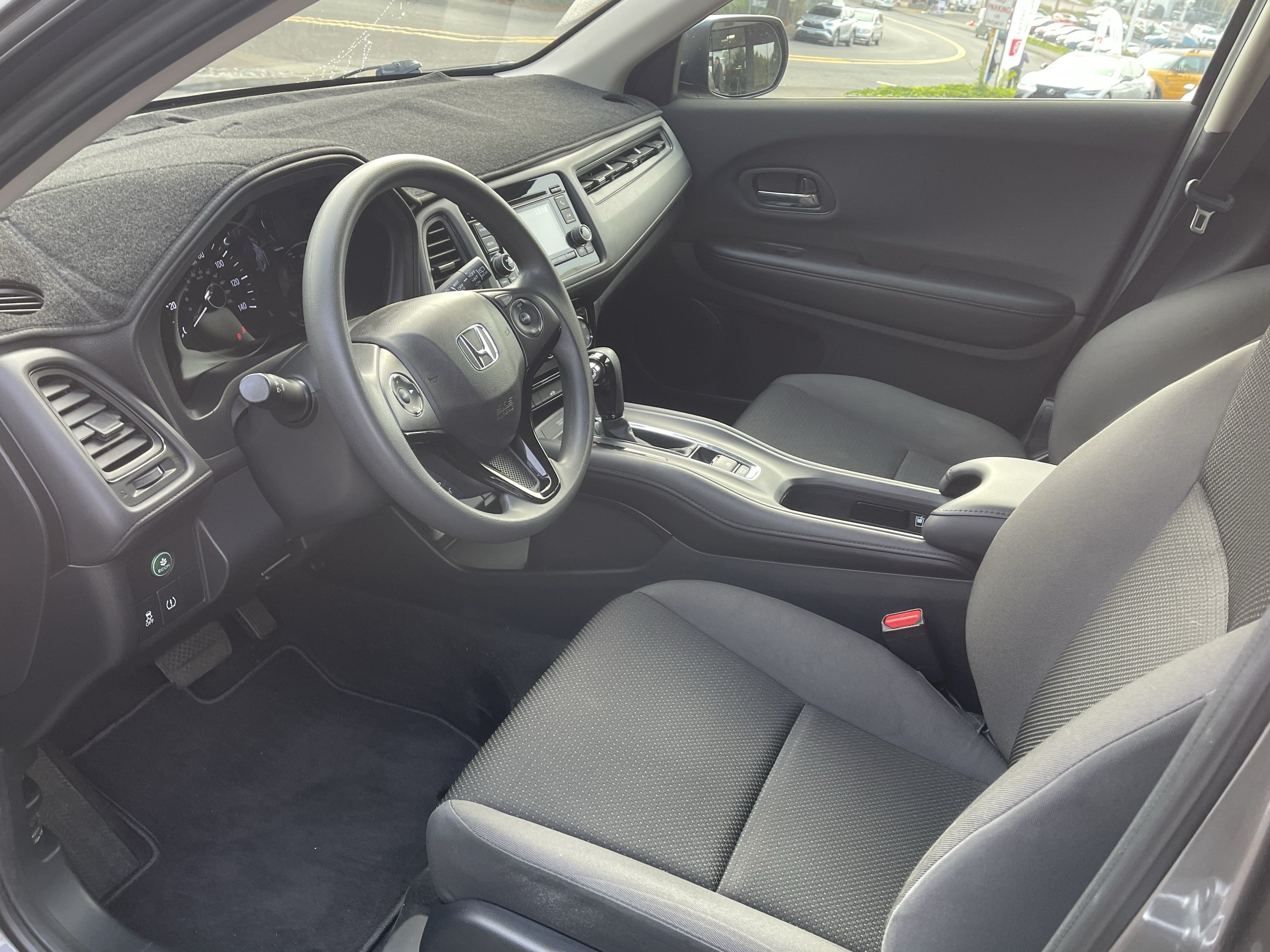 Used 2022 Honda HR-V LX image 10