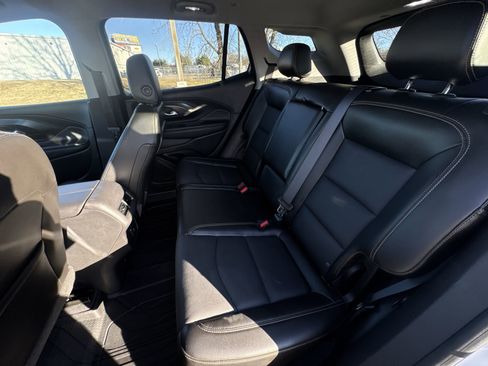 Certified 2021 GMC Terrain SLT image 22