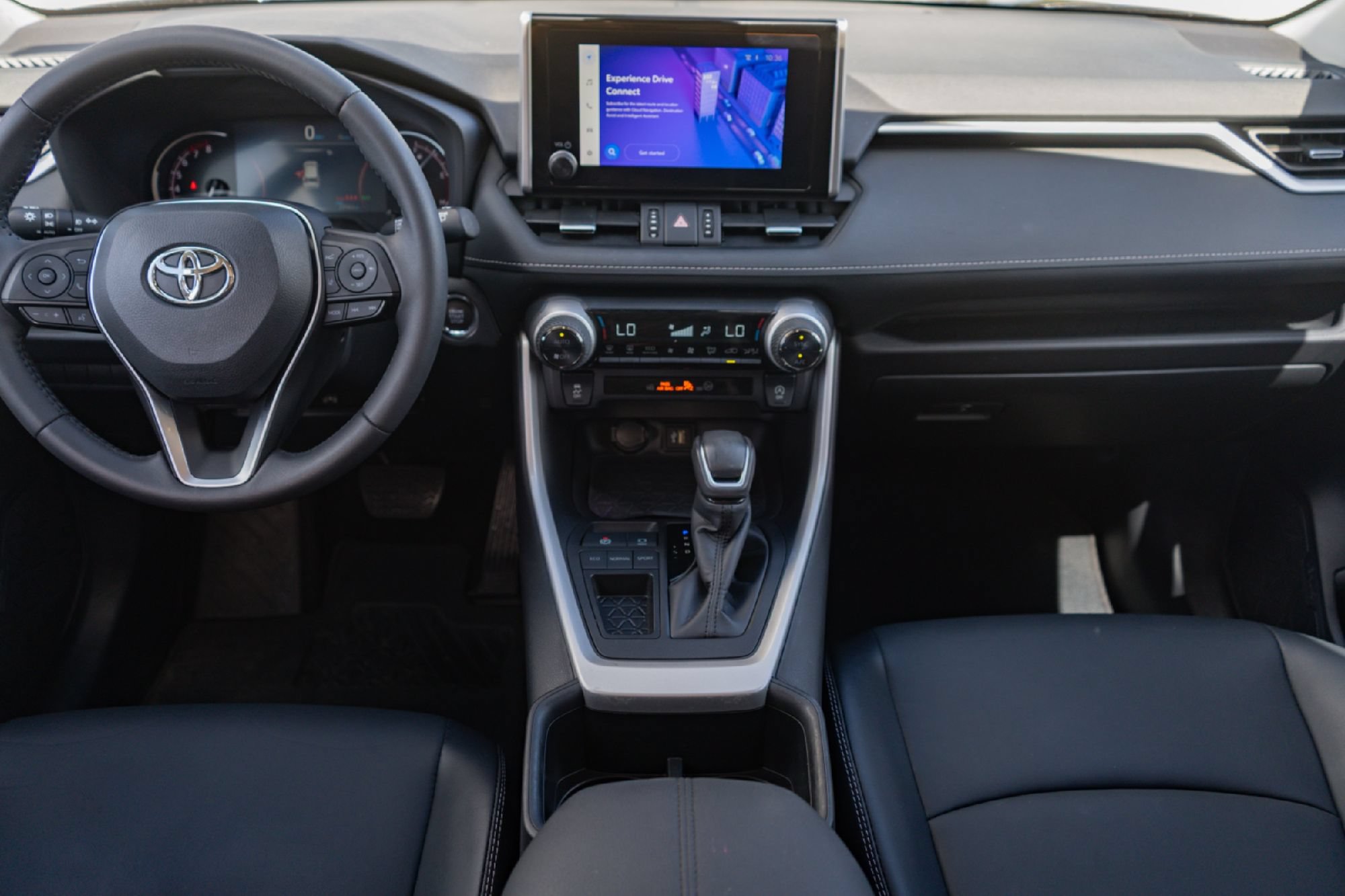 Used 2024 Toyota RAV4 XLE Premium FWD image 21