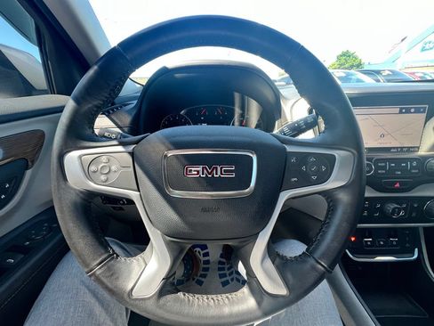 Used 2018 GMC Terrain SLE w/ Driver Convenience Package FWD image 19