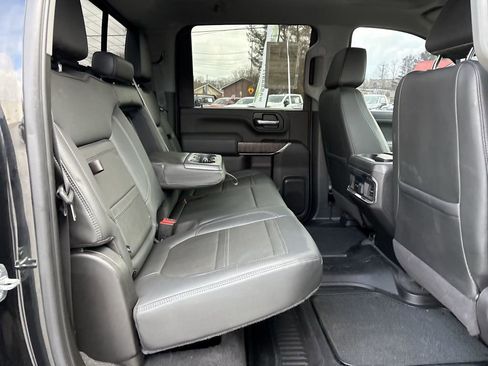 Certified 2022 GMC Sierra 3500 Denali w/ Technology Package image 30