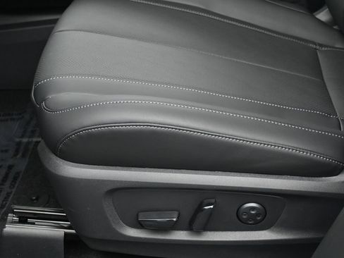 New 2026 INFINITI QX60 Luxe w/ Cargo Package image 17