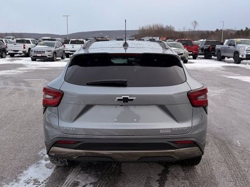 New 2026 Chevrolet Trax ACTIV w/ Sunroof Package image 4