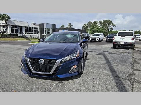 Used 2020 Nissan Altima 2.5 S FWD image 39