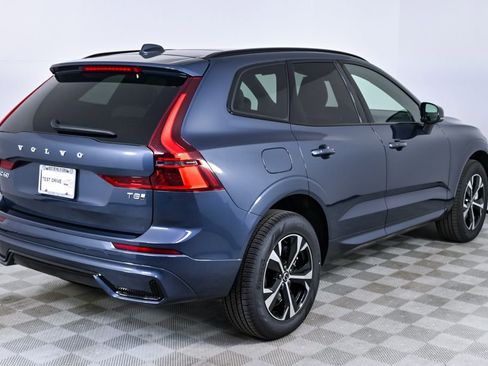 New 2026 Volvo XC60 T8 Core w/ Climate Package PRO image 26