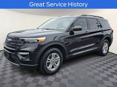 Certified 2020 Ford Explorer XLT w/ Equipment Group 202A AWD/4WD image 3