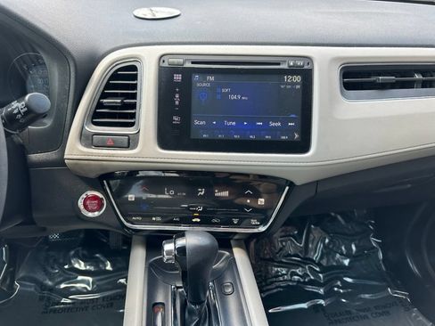 Used 2017 Honda HR-V EX image 26