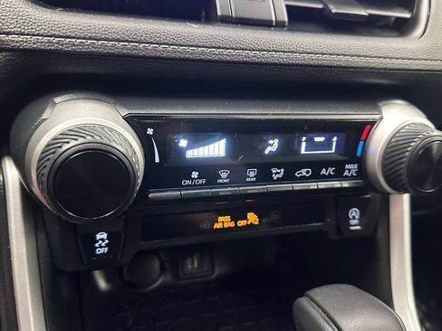 Used 2023 Toyota RAV4 LE AWD/4WD image 21