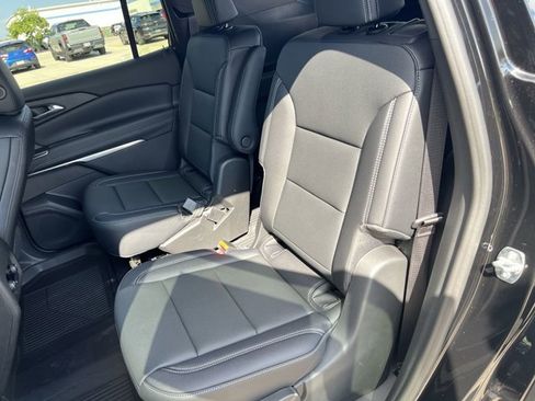 New 2026 Chevrolet Traverse LT w/ LPO, Floor Liner Package image 25