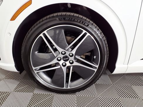 Certified 2026 Genesis GV60 Performance image 7