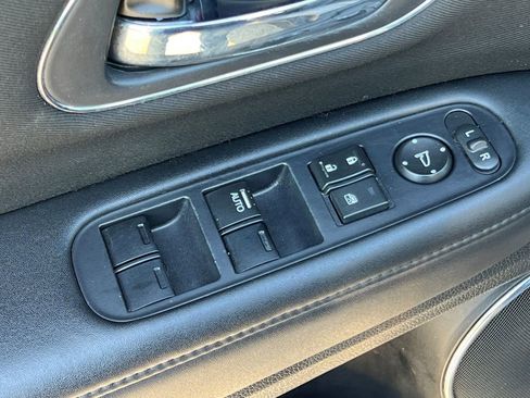 Used 2017 Honda HR-V EX image 8