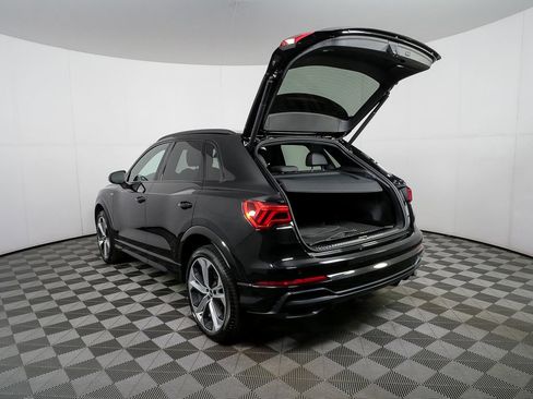 Used 2021 Audi Q3 2.0T Premium w/ Convenience Package AWD/4WD image 31