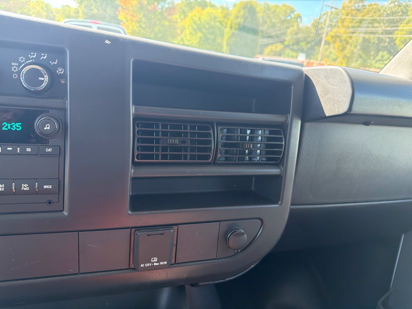 Used 2025 Chevrolet Express 2500 w/ Driver Convenience Package RWD image 16