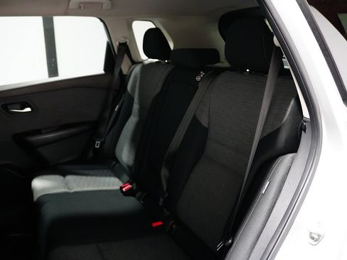 Used 2021 Nissan Rogue SV image 14