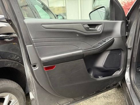 Used 2024 Ford Escape Active image 11