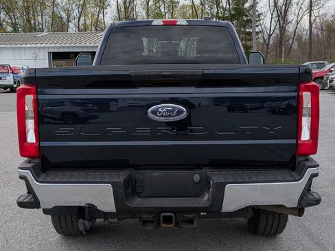 Used 2023 Ford F350 XLT w/ FX4 Off-Road Package AWD/4WD image 9