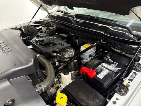 Used 2024 RAM 2500 Tradesman w/ Chrome Appearance Group image 46