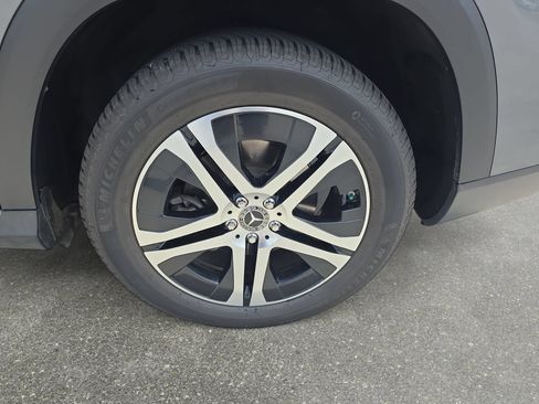 Certified 2021 Mercedes-Benz GLS 450 4MATIC image 32